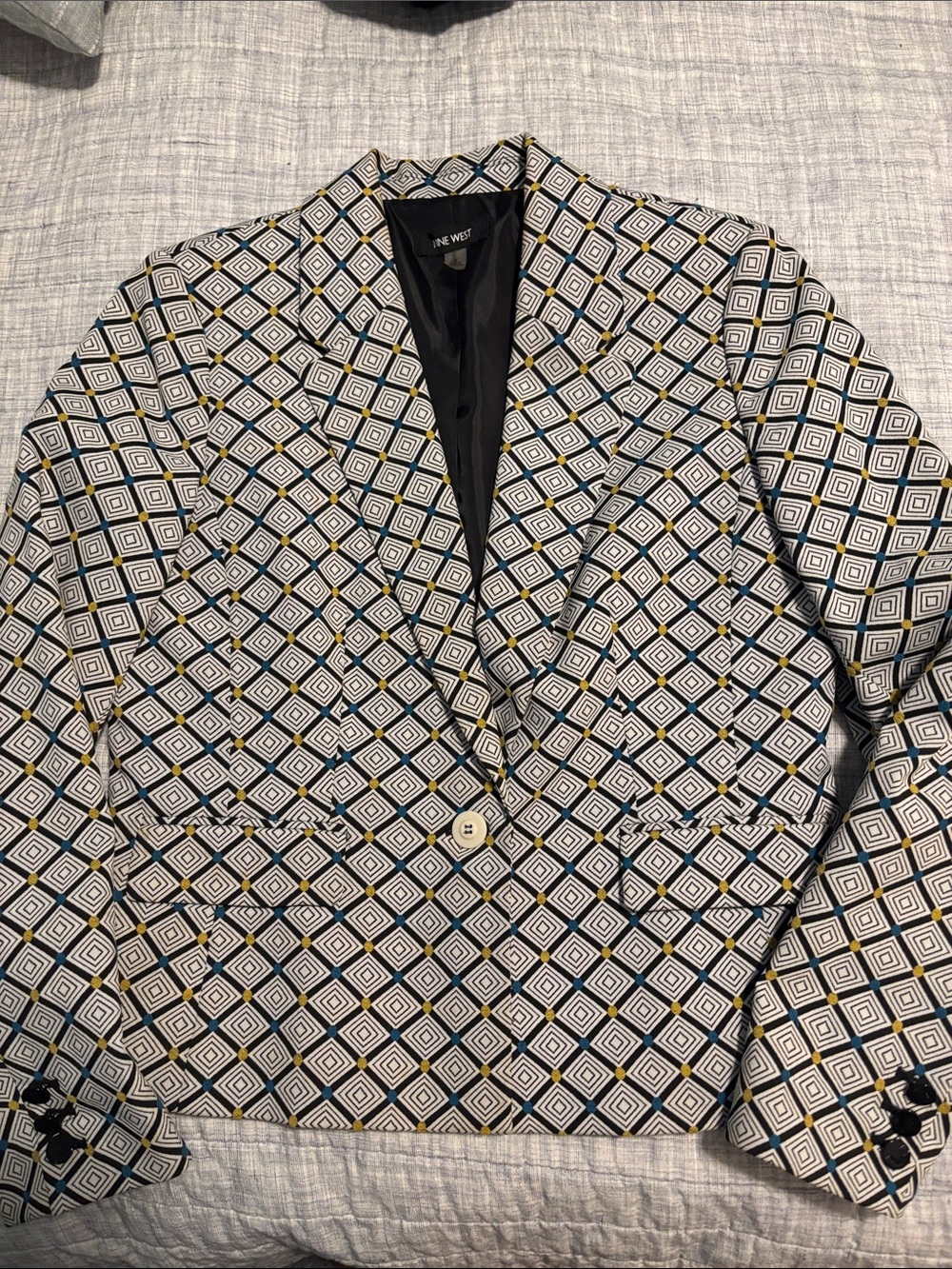 Nine West Diamond-Print Cropped Blazer in Black, White & Gold